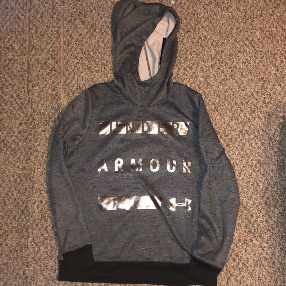Under armour sweatshirt